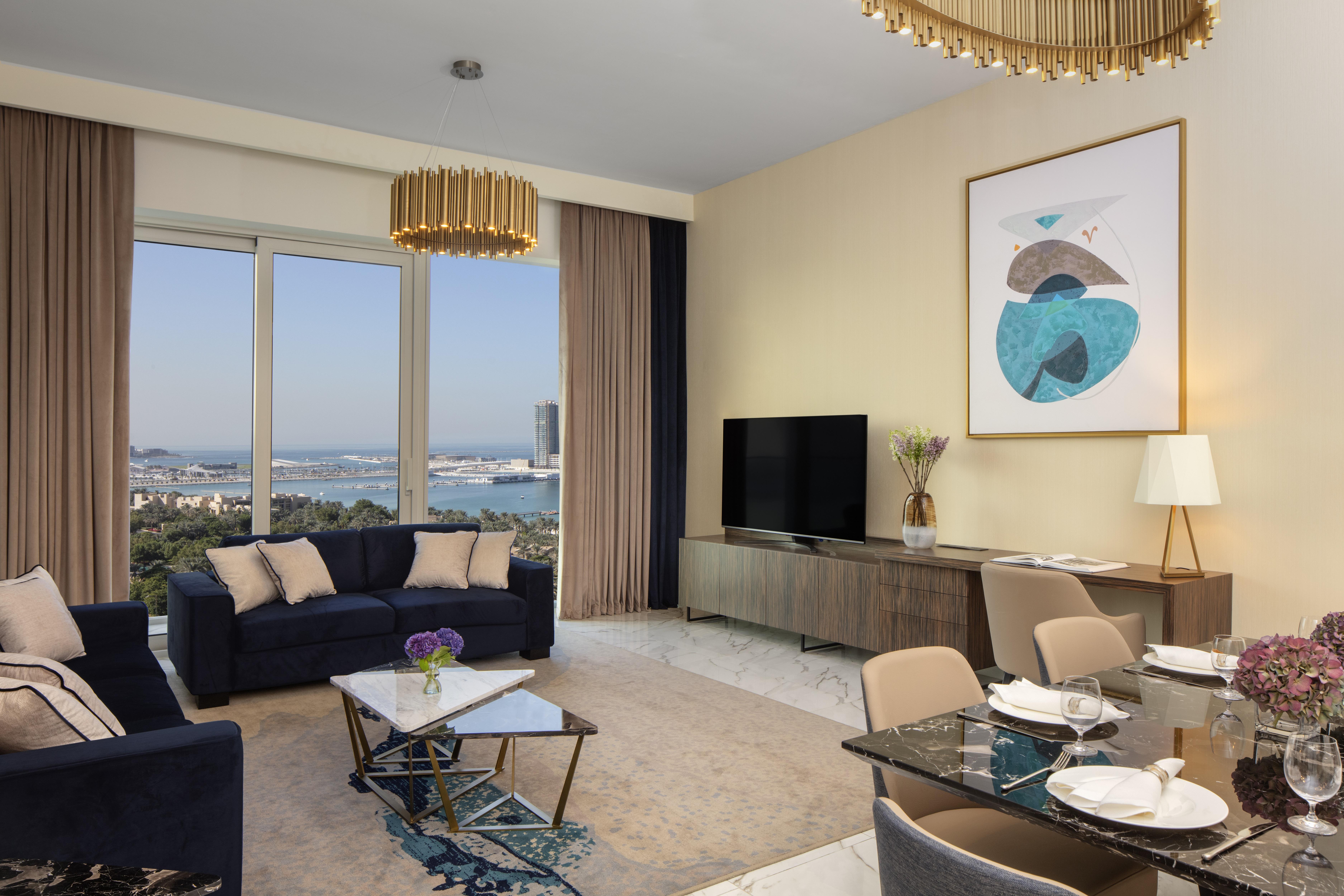 Avani Plus Palm View Dubai Hotel & Suites Exterior photo A living room at the hotel